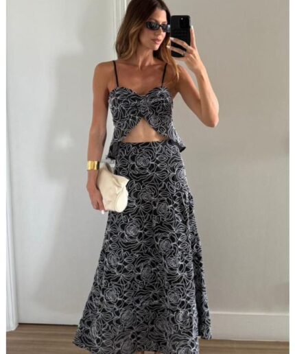 Conjunto de top e saia Bordado